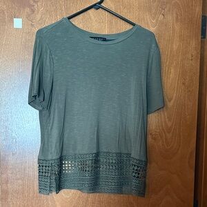 Laundry By Shelli Segal Olive Crochet-Hem Short Sleeve Tee